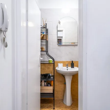 Modern&stylish In Centre By Flat Mаnager 아파트